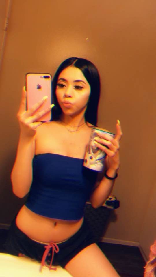 Exposed Slut #zHZZAwiU