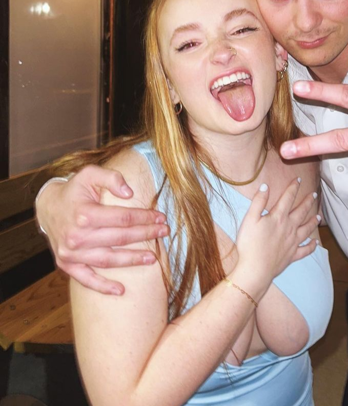 Michigan Redhead with Great Tits #gaLvcE3C