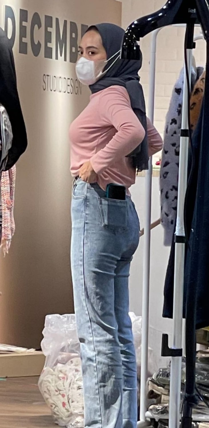 Asian creepshots #70OusZpf