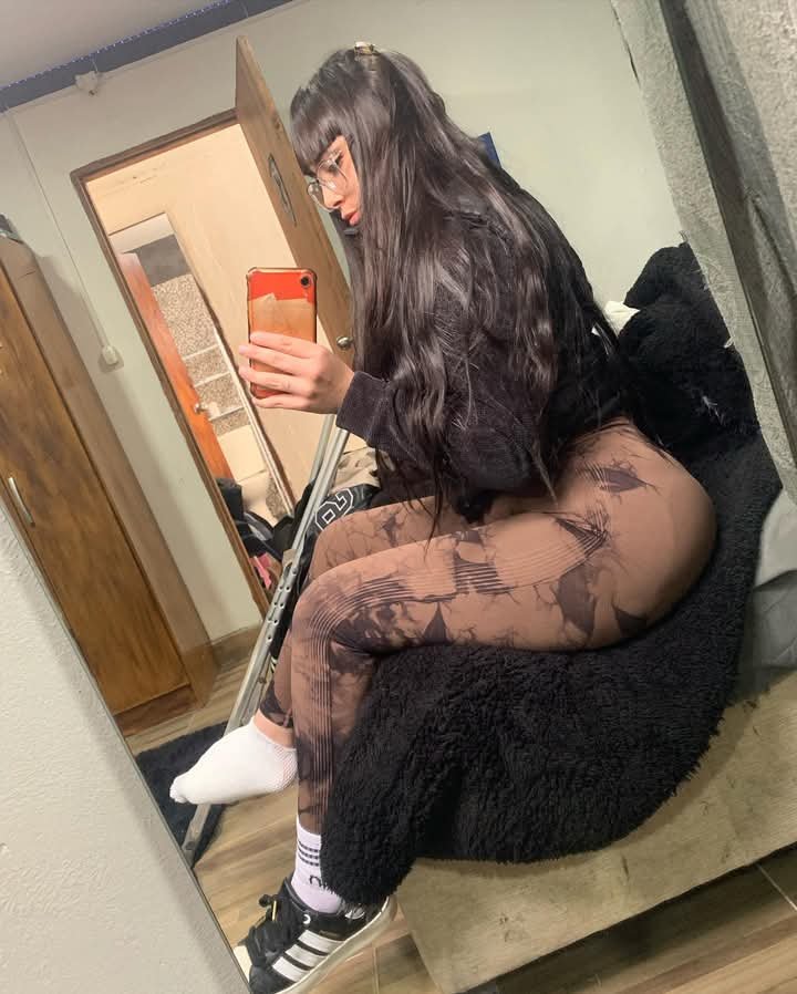 Pajeate con esta mina bien rica culona y tetona la puta #GlTuB3mX