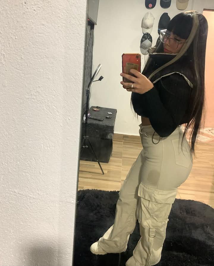 Pajeate con esta mina bien rica culona y tetona la puta #st7DsIxT