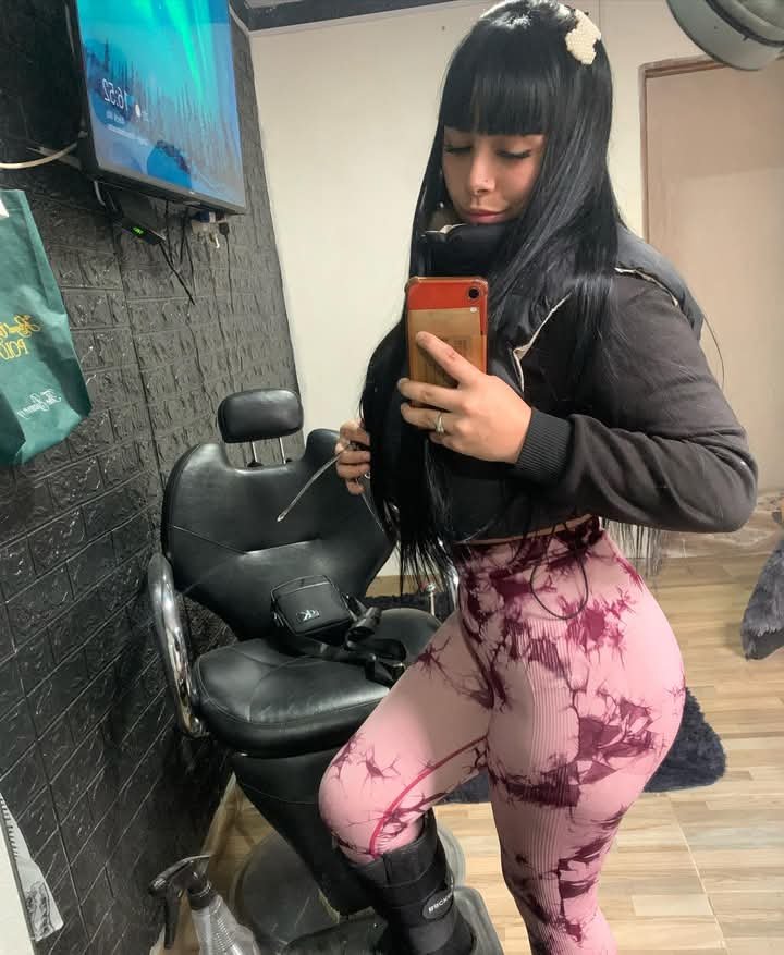 Pajeate con esta mina bien rica culona y tetona la puta #ywIl9VPI