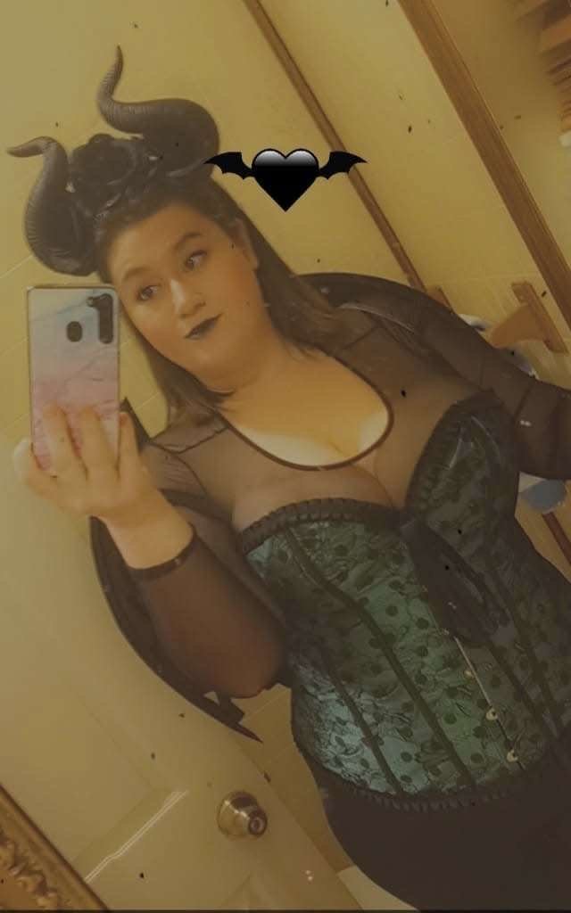 Anal Loving Slampig. Hit me up to expose your own. #SSddPKi2