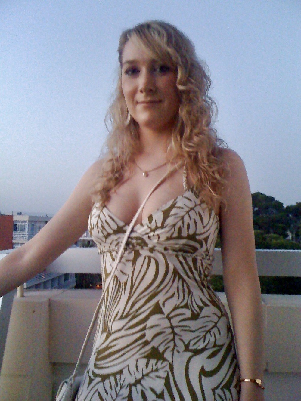 Busty & Hairy German Schlampe #Gxm93ZkG