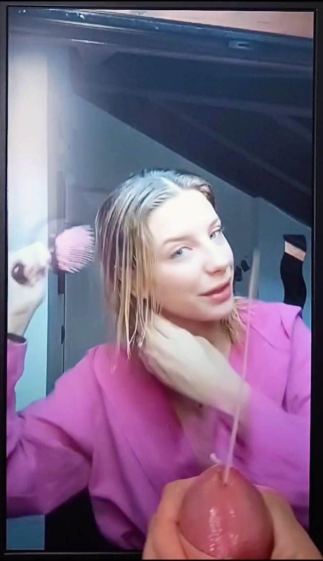 Ultra wonderful goddess 🇮🇹so natural blond barbie A. M.  astonish me(& I go nuts!)🤯🌋🦂cumtribute #KXjTCfnL