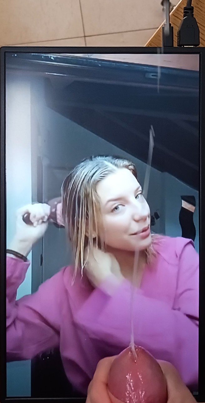 Ultra wonderful goddess 🇮🇹so natural blond barbie A. M.  astonish me(& I go nuts!)🤯🌋🦂cumtribute #aW2iG1H6